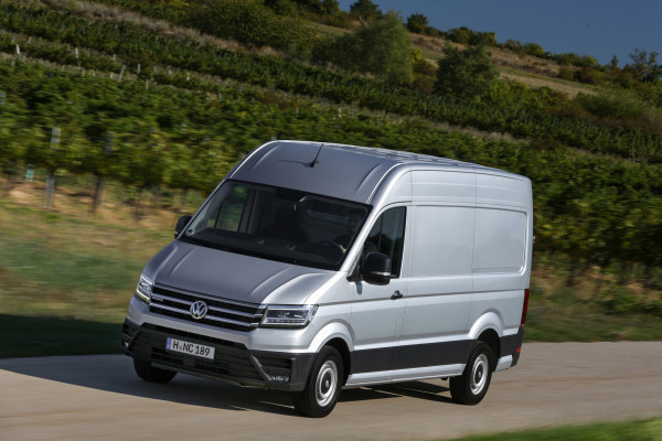 Dank zahlreich Assistenzsysteme lässt sich der VW Crafter auf Wunsch völlig problemlos bewegen, auch für ungeübte Pkw-Fahrer ohne Routine im Umgang mit Kastenwagen.