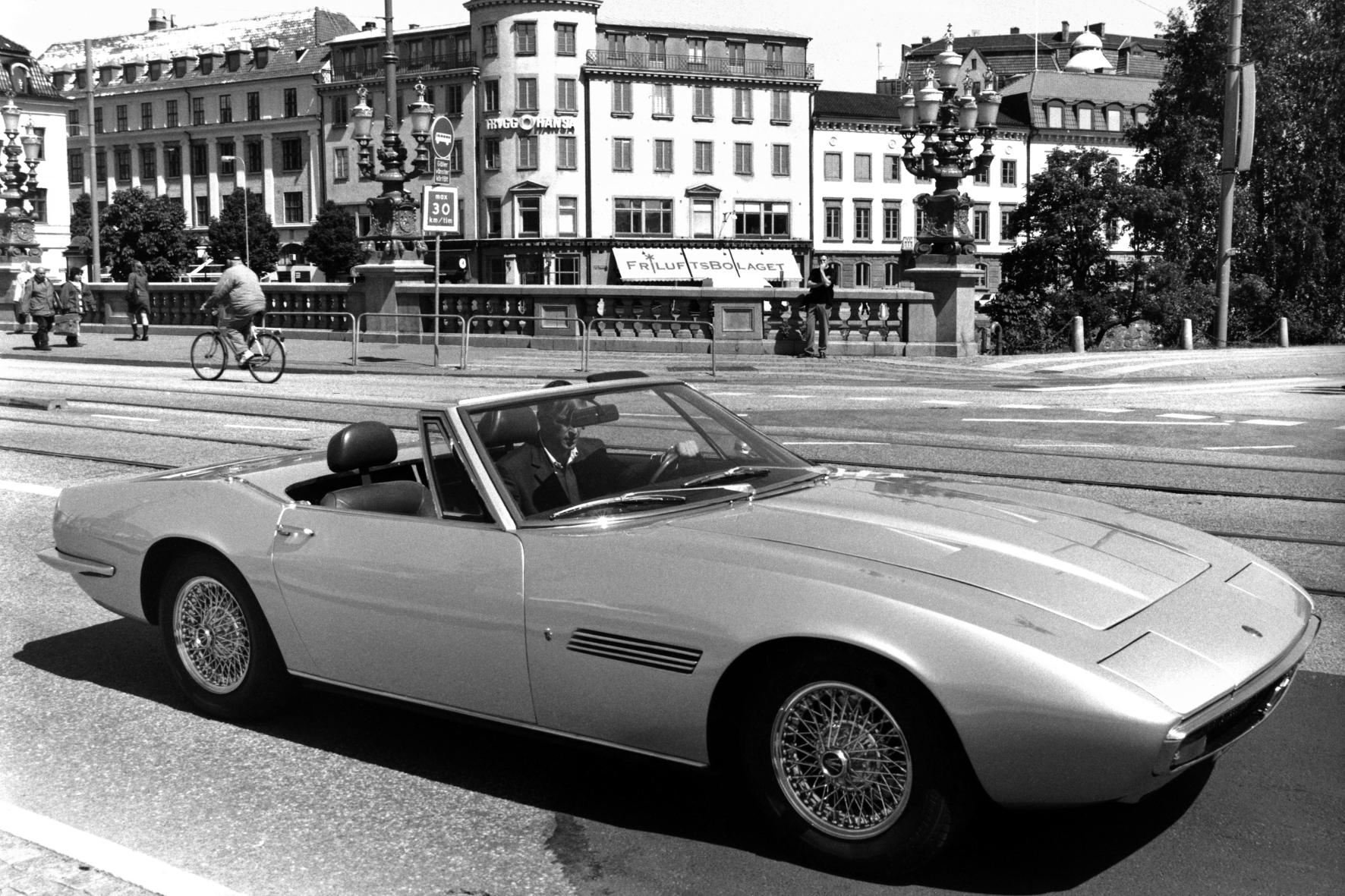 Ein halbes Jahrhundert alt und kein bisschen leise: der Maserati Ghibli Spyder.
