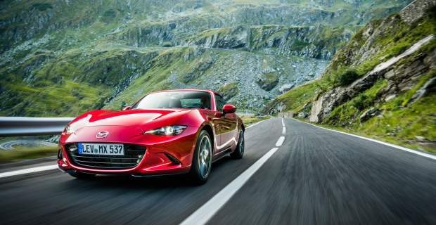 Der technisch überarbeitete Mazda MX-5 RF ist für eine Traumpiste wie die rumänische Transfagarasan wie geschaffen.