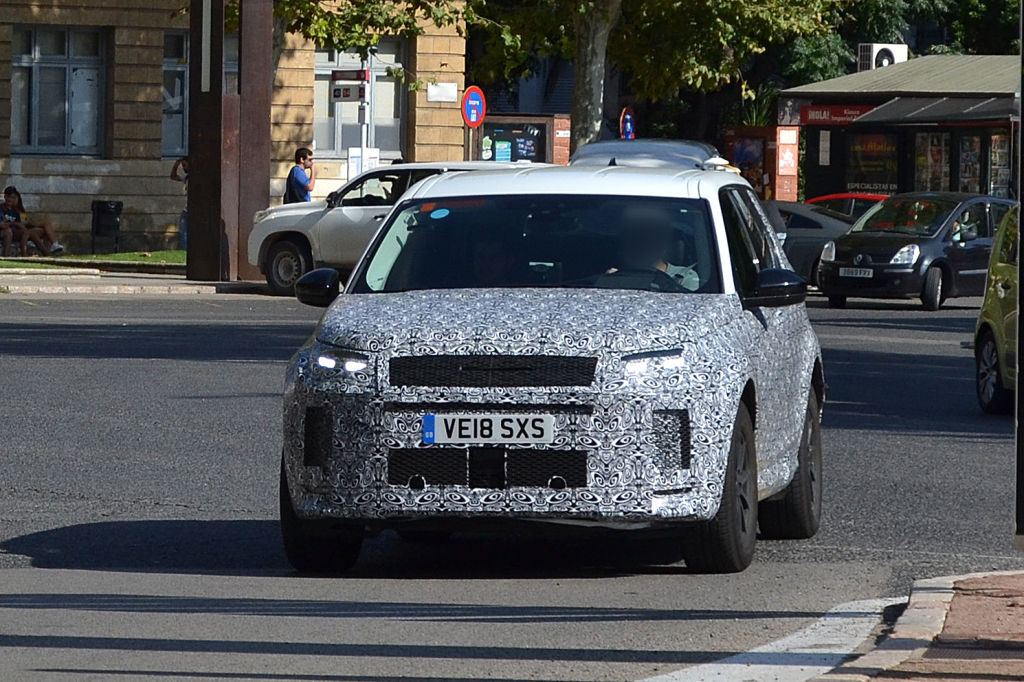 Land Rover Discovery Sport.