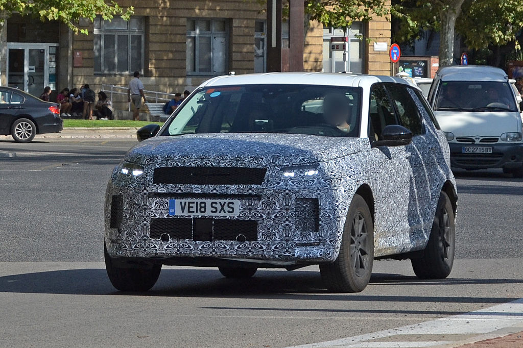 Land Rover Discovery Sport.