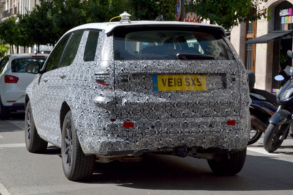 Land Rover Discovery Sport.