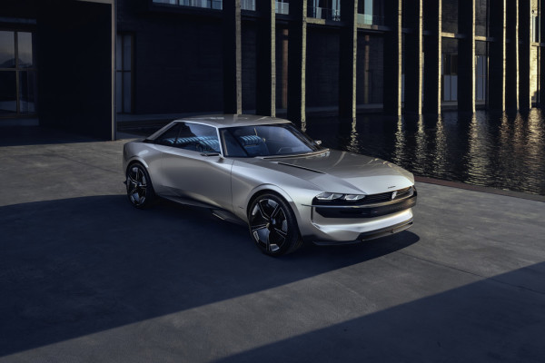 Peugeot e-Legend Concept.