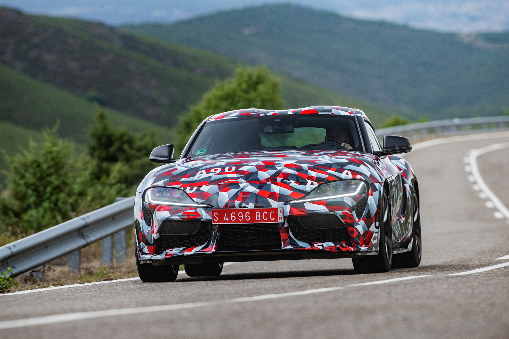 Aus dem Dornröschenschlaf erwacht: der Toyota Supra.