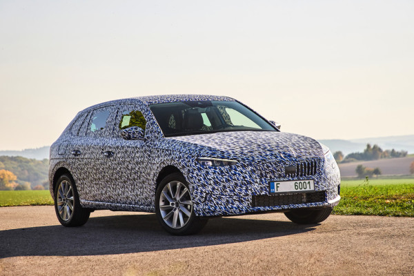 Noch getarnt: Skoda Scala.