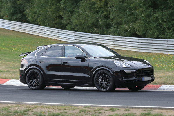 Porsche Cayenne Coupe.^Porsche Cayenne Coupe.