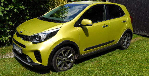 Trotz nur 3,67 Meter Außenlänge wirkt der Kia Picanto in der etwas höhergelegten Version X-Line durchaus erwachsen.