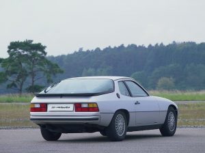 924