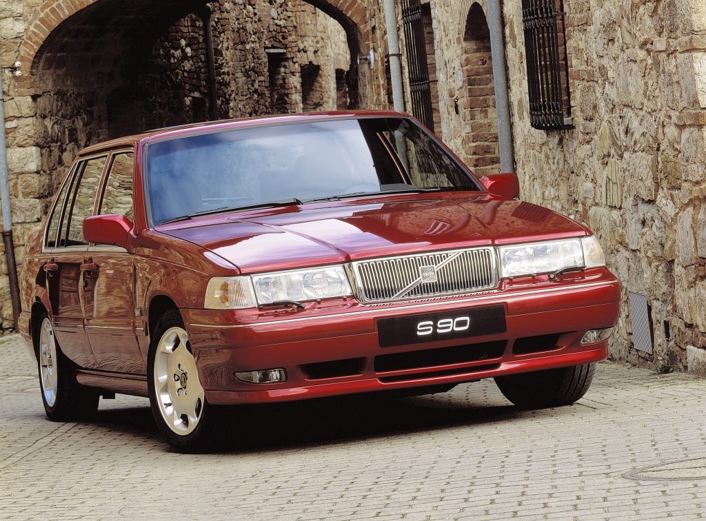 S90