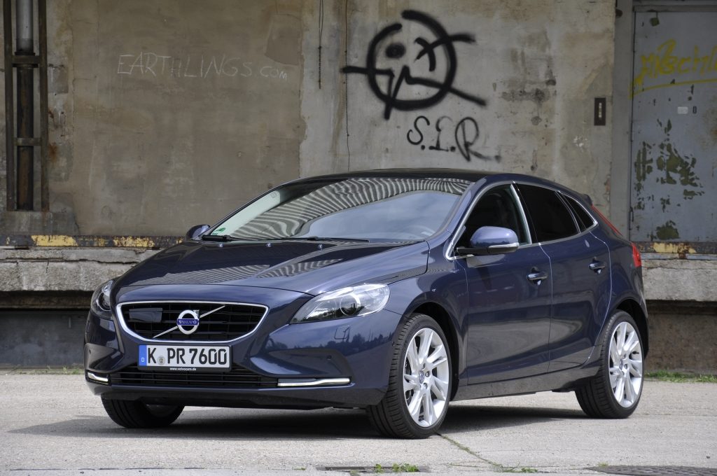 V40
